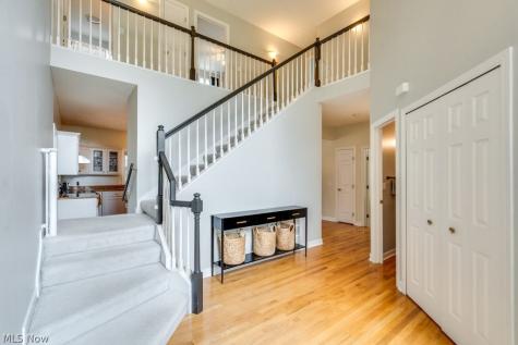 325 Fieldcrest Drive Fairlawn OH 44333
