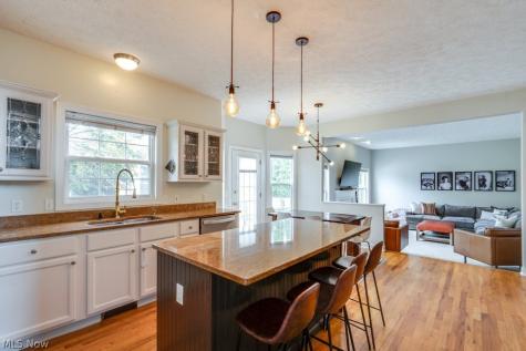 325 Fieldcrest Drive Fairlawn OH 44333