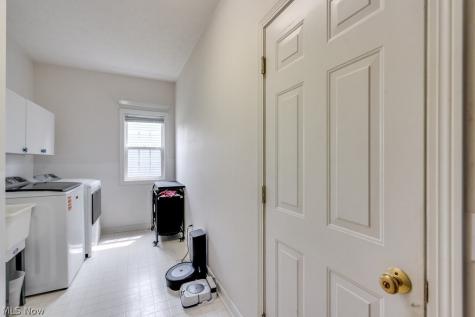 325 Fieldcrest Drive Fairlawn OH 44333