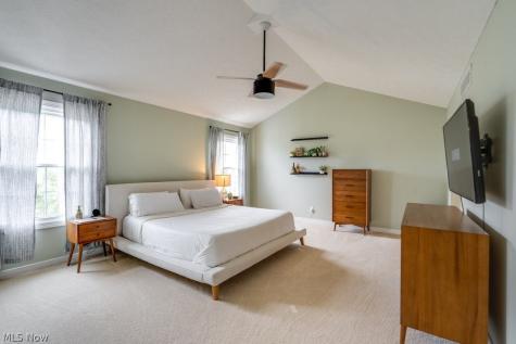 325 Fieldcrest Drive Fairlawn OH 44333