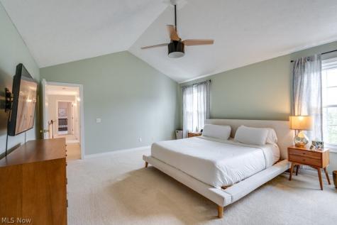 325 Fieldcrest Drive Fairlawn OH 44333