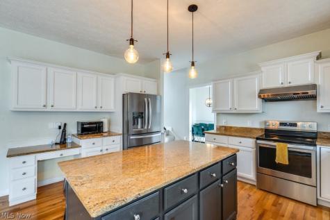 325 Fieldcrest Drive Fairlawn OH 44333