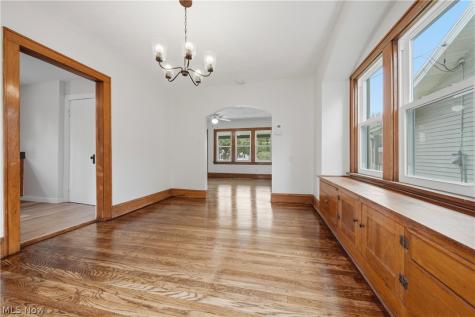 1009 Pardee Avenue Akron OH 44306