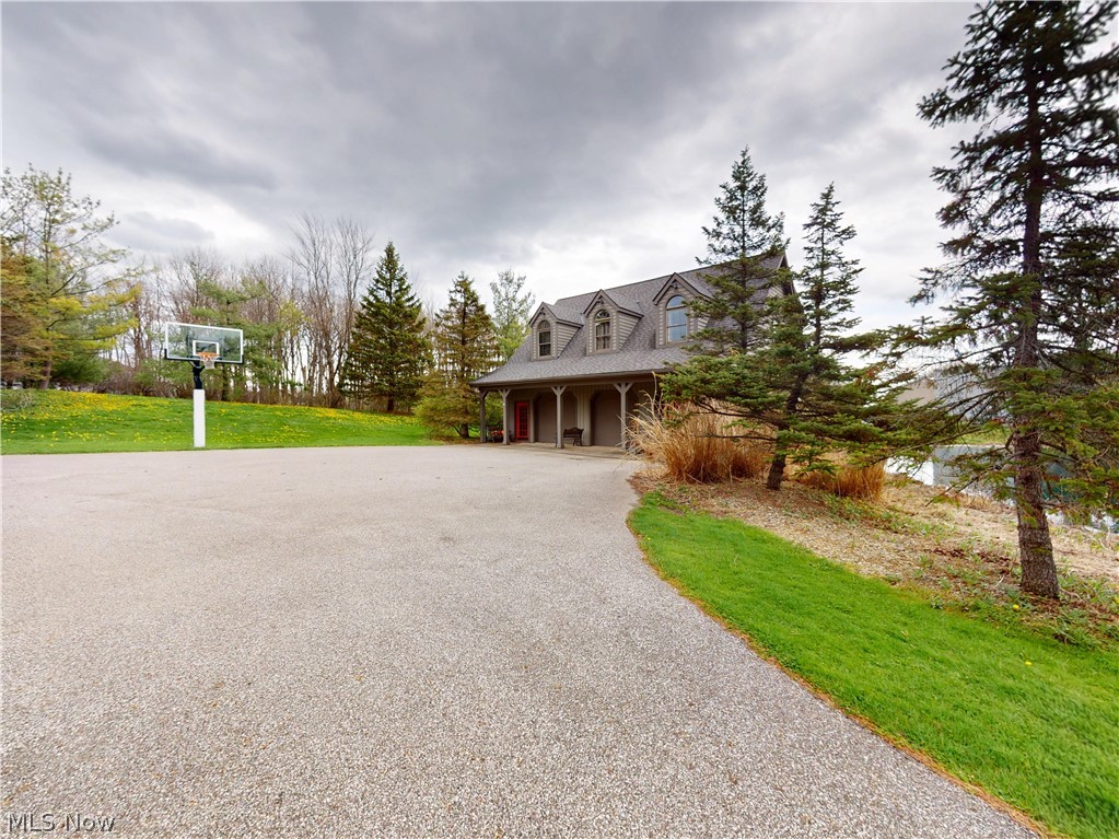 11205 Hampton Ridge Drive Chardon OH 44024