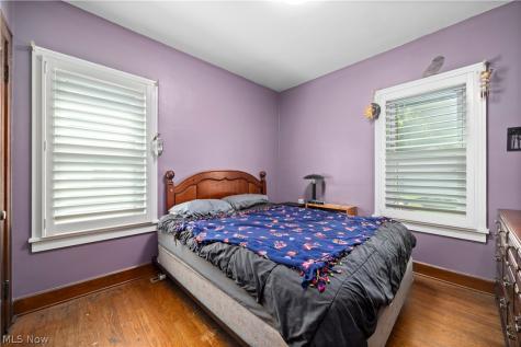 214 Erie Street Elyria OH 44035