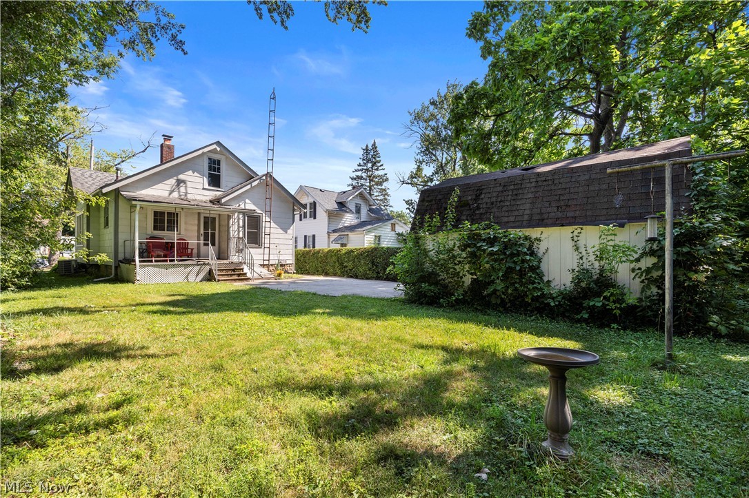 214 Erie Street Elyria OH 44035