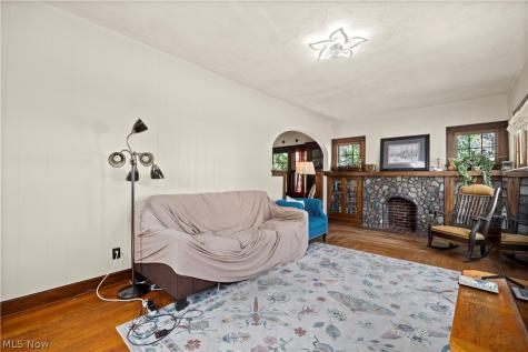 214 Erie Street Elyria OH 44035