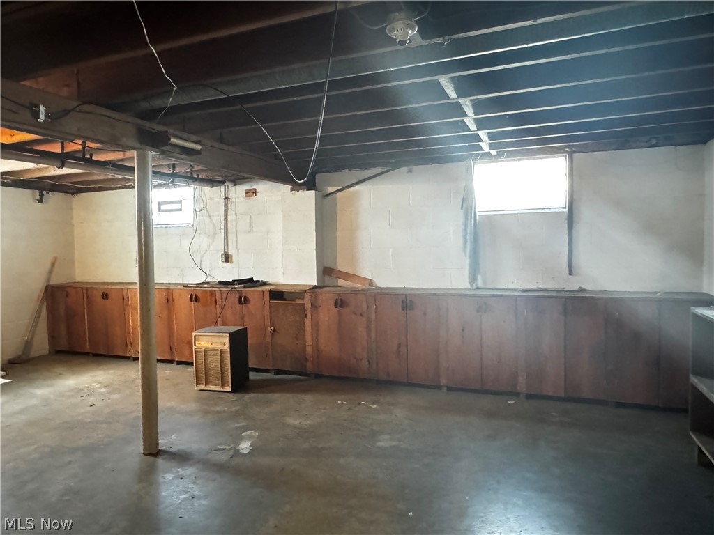 179 E Grover Street Killbuck OH 44637