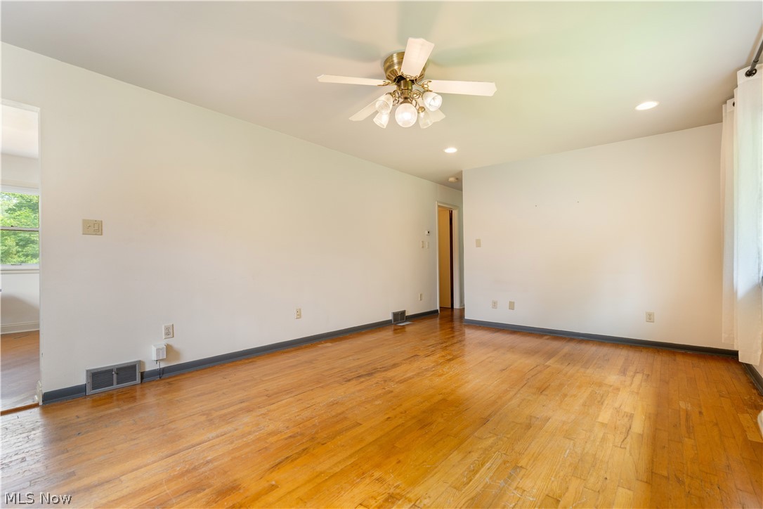 13526 Glenvale Avenue NW Uniontown OH 44685