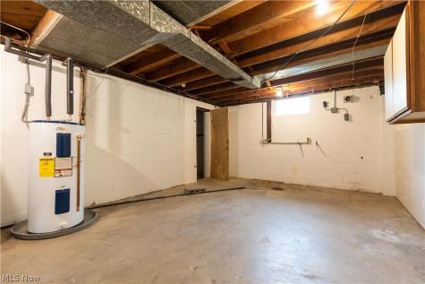 13526 Glenvale Avenue NW Uniontown OH 44685