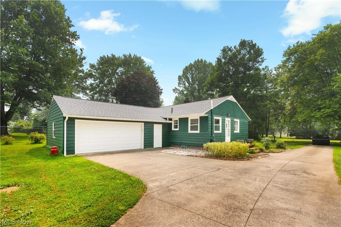 13526 Glenvale Avenue NW Uniontown OH 44685