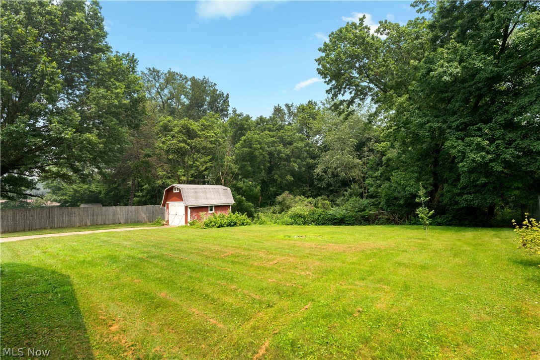 13526 Glenvale Avenue NW Uniontown OH 44685