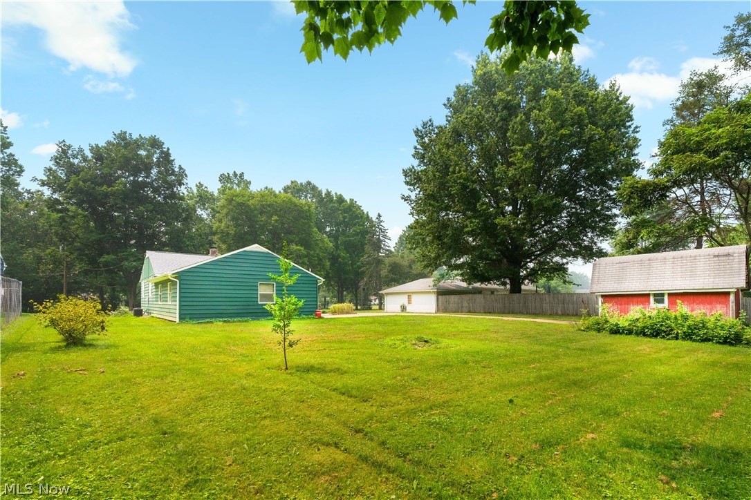 13526 Glenvale Avenue NW Uniontown OH 44685