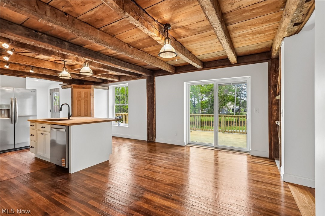 7802 Avon Lake Road Lodi OH 44254