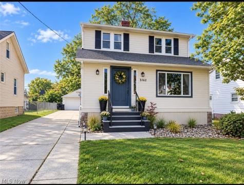 5162 Oakmont Drive Lyndhurst OH 44124