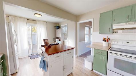 5162 Oakmont Drive Lyndhurst OH 44124