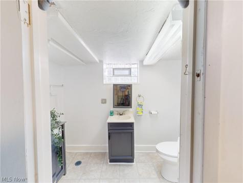 5162 Oakmont Drive Lyndhurst OH 44124
