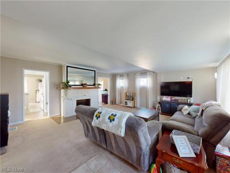5162 Oakmont Drive Lyndhurst OH 44124