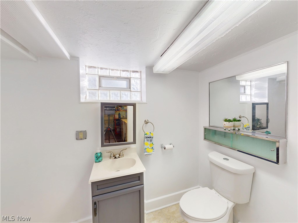 5162 Oakmont Drive Lyndhurst OH 44124