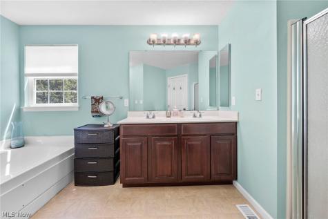 1165 Jonah Drive Copley OH 44321