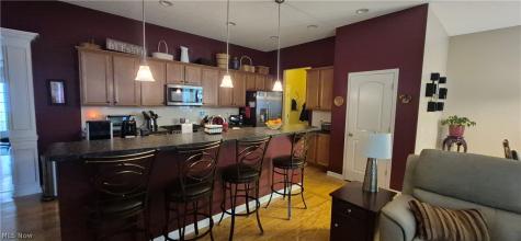 17497 Woodshire Drive Strongsville OH 44149