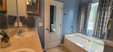 17497 Woodshire Drive Strongsville OH 44149