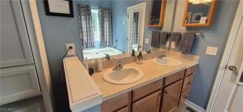 17497 Woodshire Drive Strongsville OH 44149