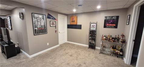 17497 Woodshire Drive Strongsville OH 44149