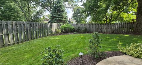17497 Woodshire Drive Strongsville OH 44149