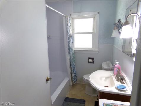1747 Stoner Avenue NE Massillon OH 44646