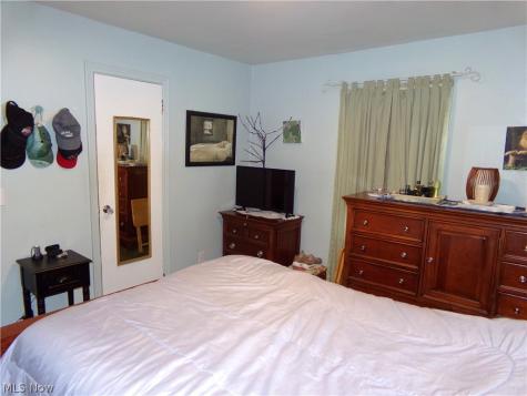 1747 Stoner Avenue NE Massillon OH 44646