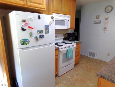 1747 Stoner Avenue NE Massillon OH 44646