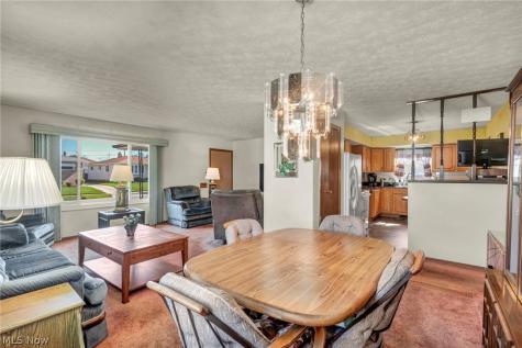 15816 Mendota Avenue Maple Heights OH 44137