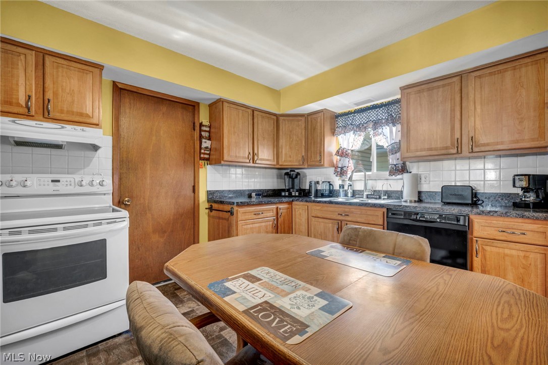 15816 Mendota Avenue Maple Heights OH 44137