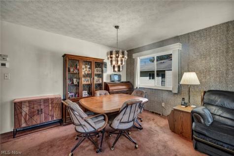 15816 Mendota Avenue Maple Heights OH 44137