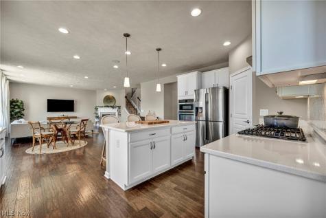 21017 Rockglen Drive Strongsville OH 44149