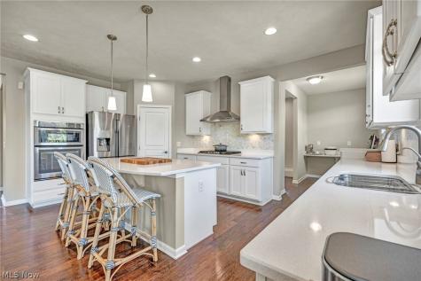 21017 Rockglen Drive Strongsville OH 44149