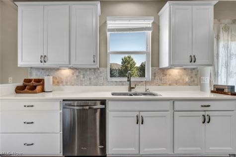 21017 Rockglen Drive Strongsville OH 44149