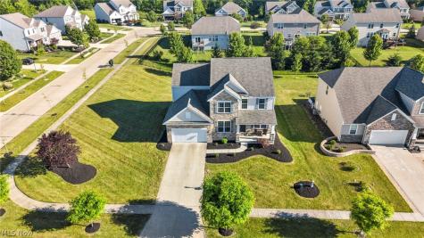 21017 Rockglen Drive Strongsville OH 44149