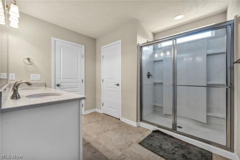 21017 Rockglen Drive Strongsville OH 44149