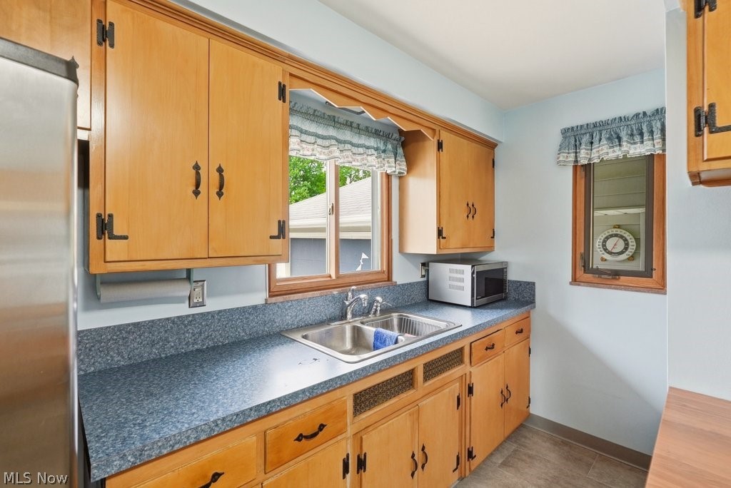 6524 Charles Road North Olmsted OH 44070