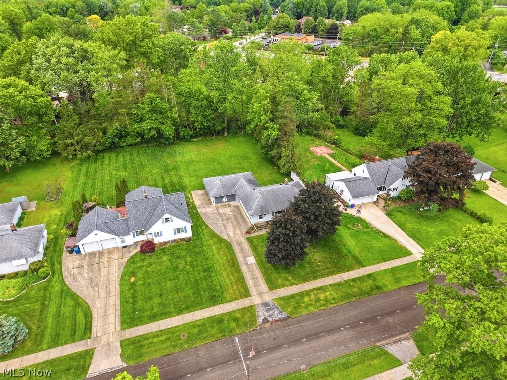 6524 Charles Road North Olmsted OH 44070