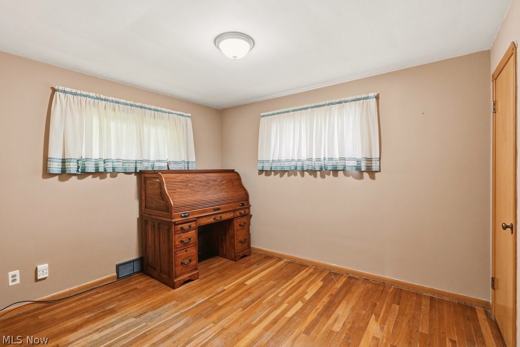 6524 Charles Road North Olmsted OH 44070