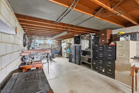 6524 Charles Road North Olmsted OH 44070