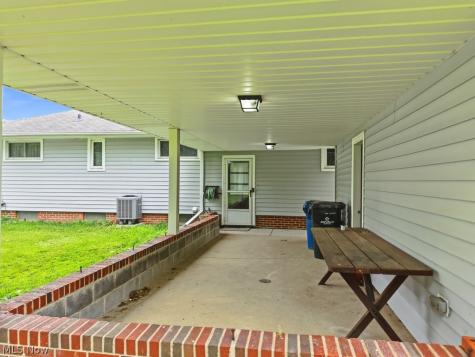 6524 Charles Road North Olmsted OH 44070