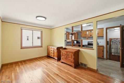 6524 Charles Road North Olmsted OH 44070