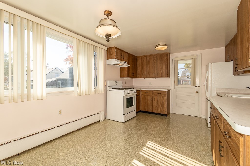 22460 Edgecliff Drive Euclid OH 44123