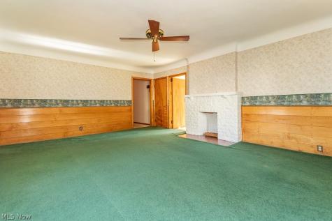 22460 Edgecliff Drive Euclid OH 44123