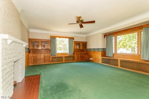 22460 Edgecliff Drive Euclid OH 44123
