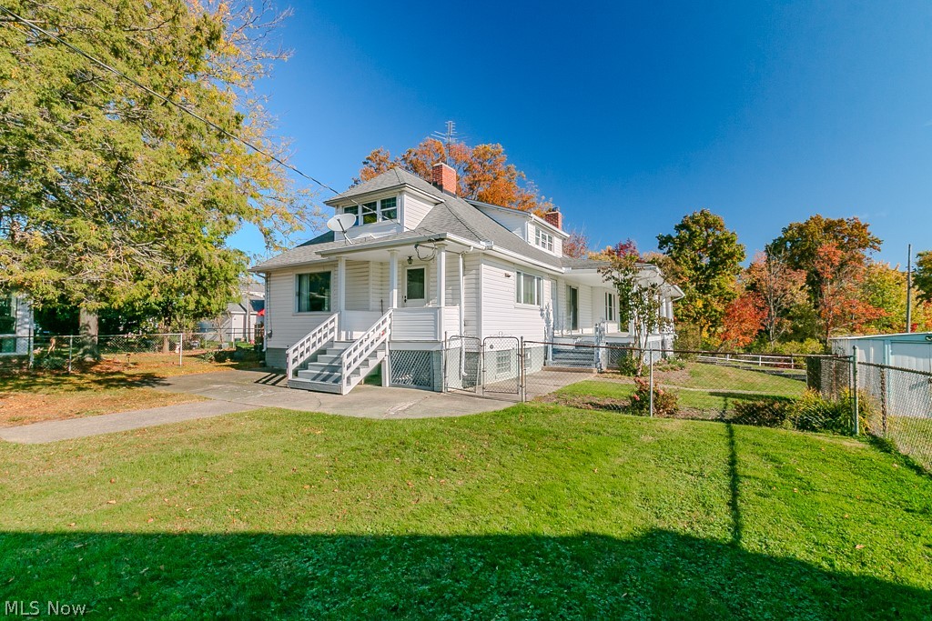 22460 Edgecliff Drive Euclid OH 44123